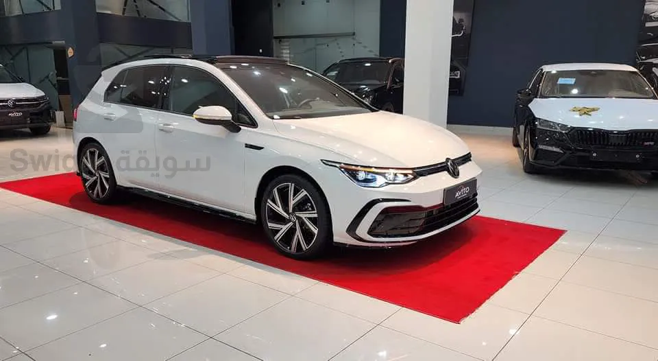 Volkswagen GOLF 2023 R Line... 2000 km