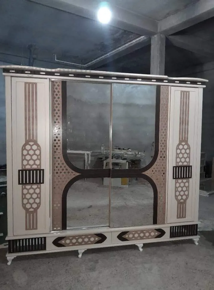 خزانة الملابس