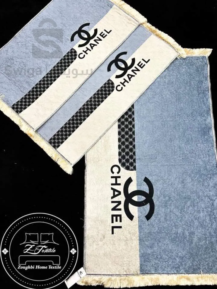 سجادة 3قطع بجانب السرير