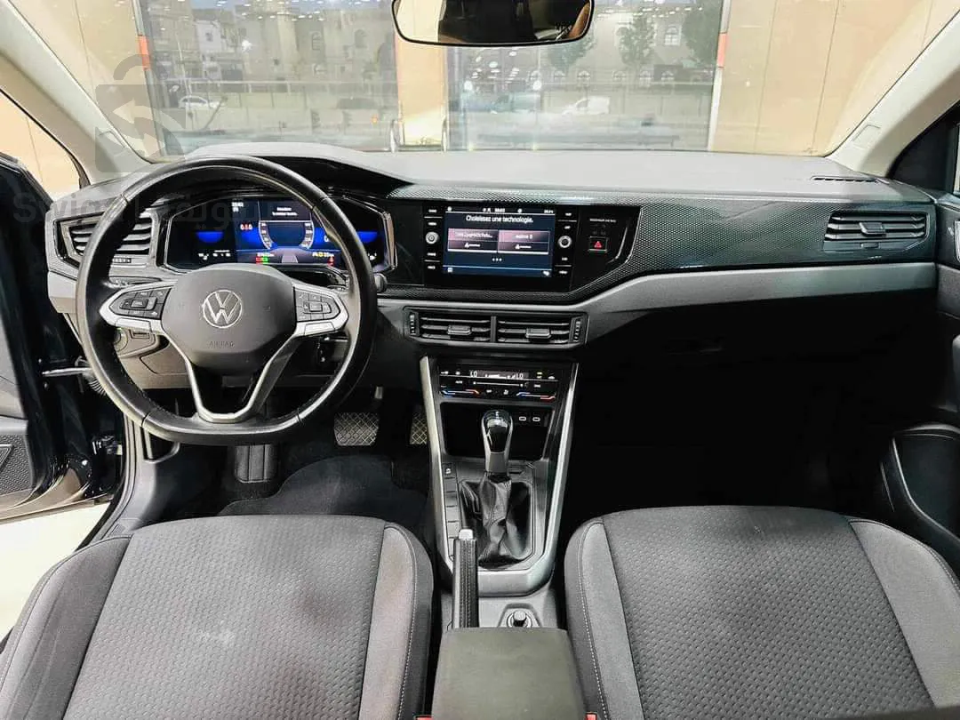 VOLKSWAGEN      POLO