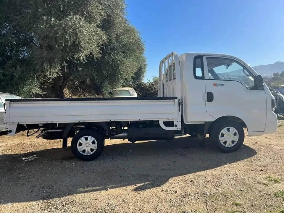 KIA K2700