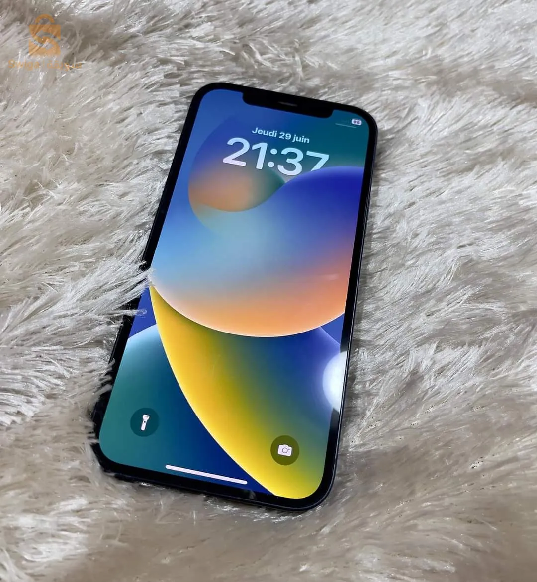 IPHONE 12