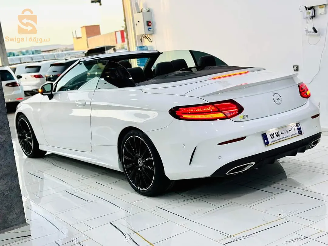 Mercedes Benz 2022