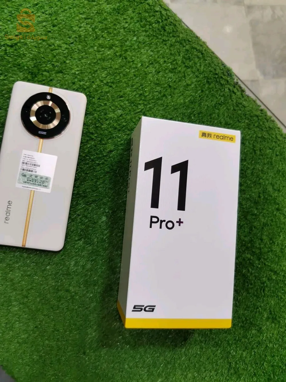 Realmi 11 pro +