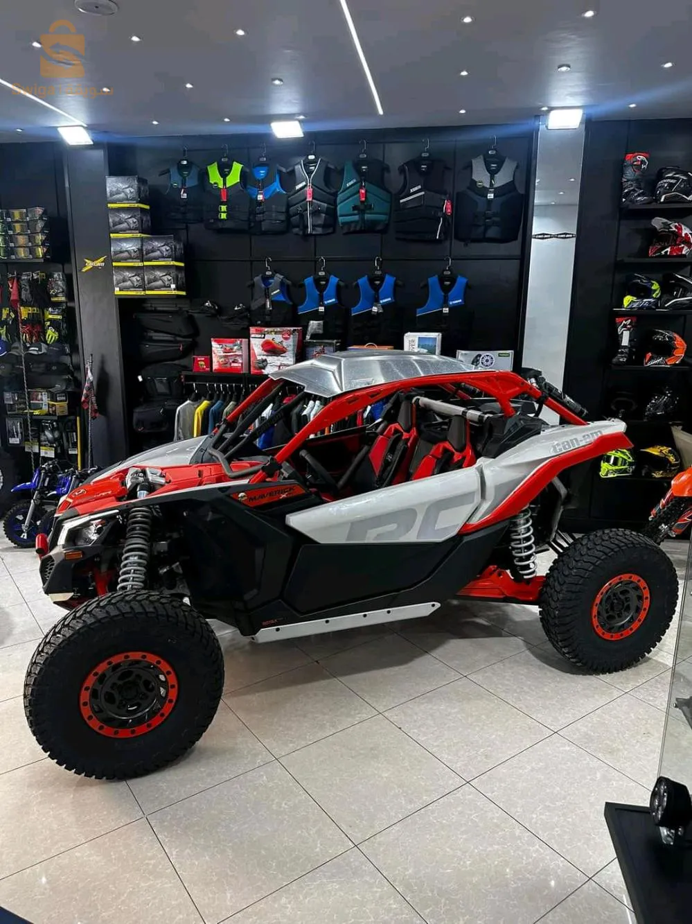 CAN-AM MAVERICK X3 XRC