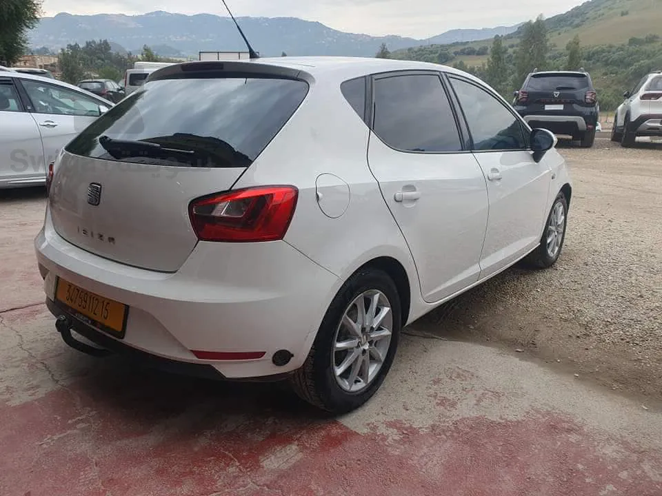 SEAT IBIZA