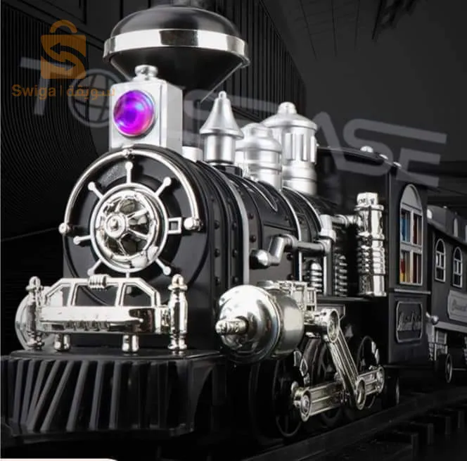 قطار لعبة مع بخار حقيقي