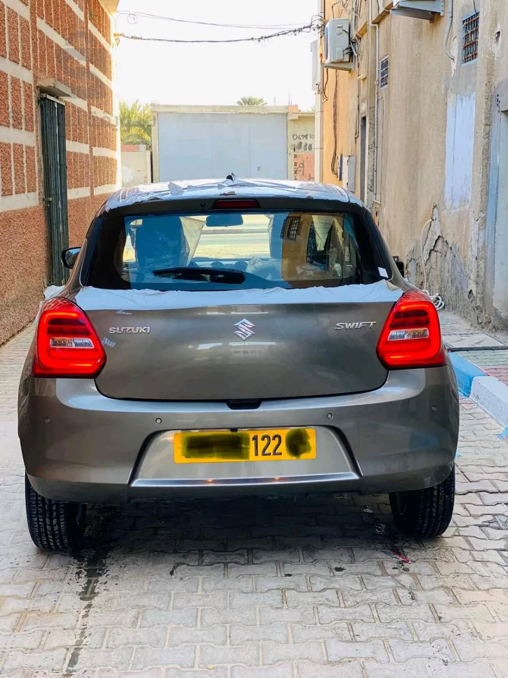 SUZUKI SWIFT         2022.          :- 12000 km :-