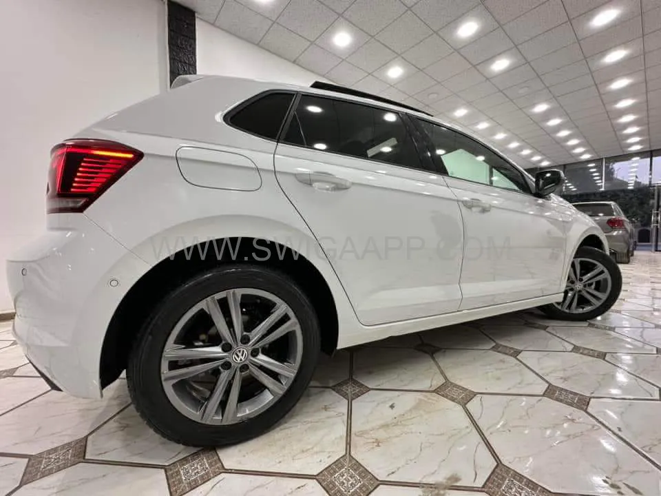 POLO CARAT ,,,ESS 1.6 MPI 90CH