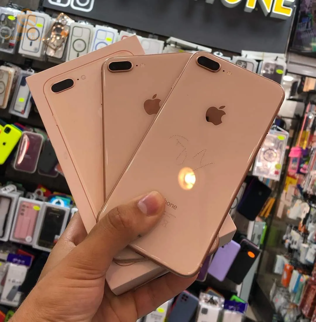 iPhone 8+