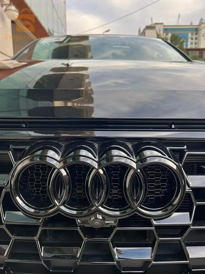 AUDI RSQ3 SPORTBACK