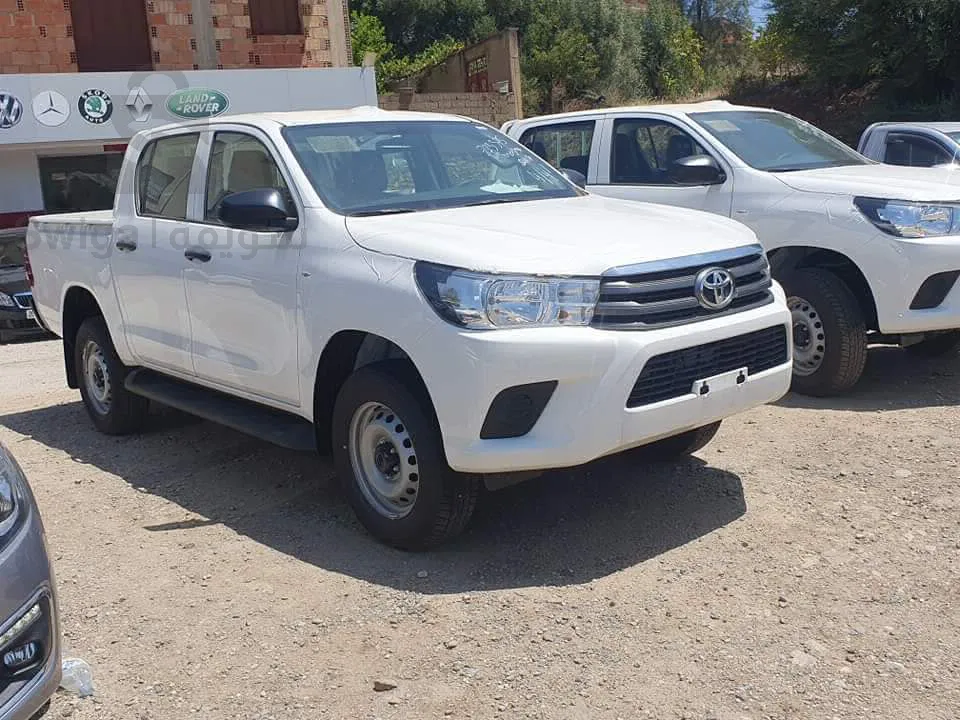 TOYOTA DOUBEL CABINE