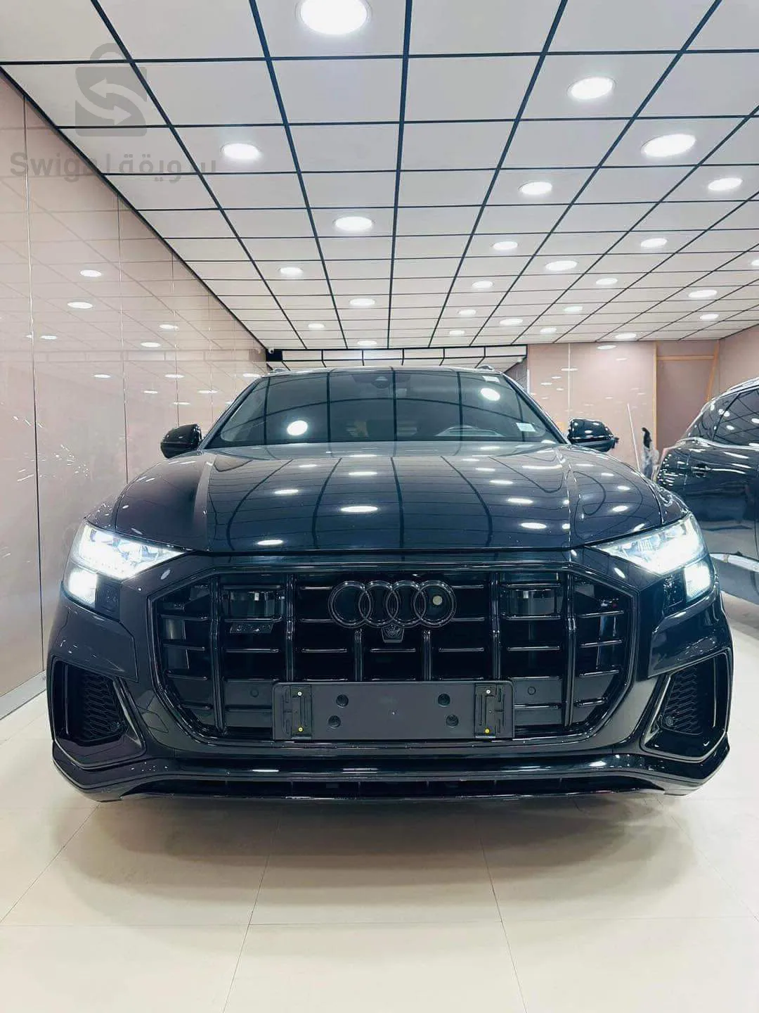AUDI          Q 8