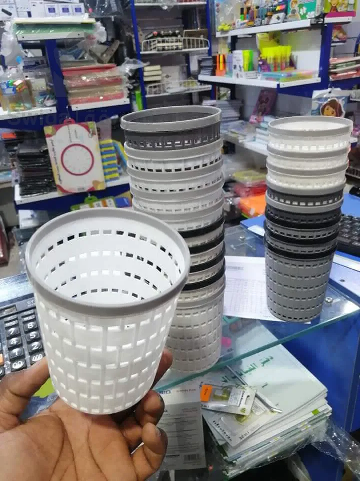 Plastic pen holder