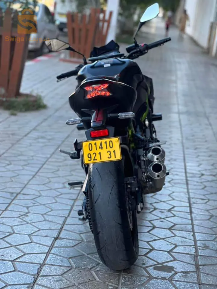 KAWASAKI. Z900