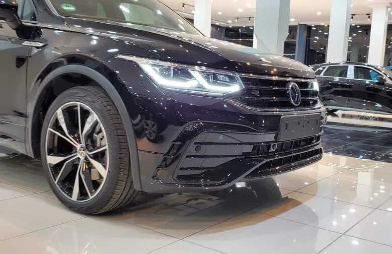 Volkswagen Tiguan R Line 2022 black