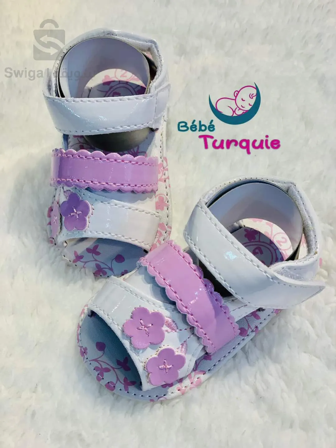 أحذية اطفال