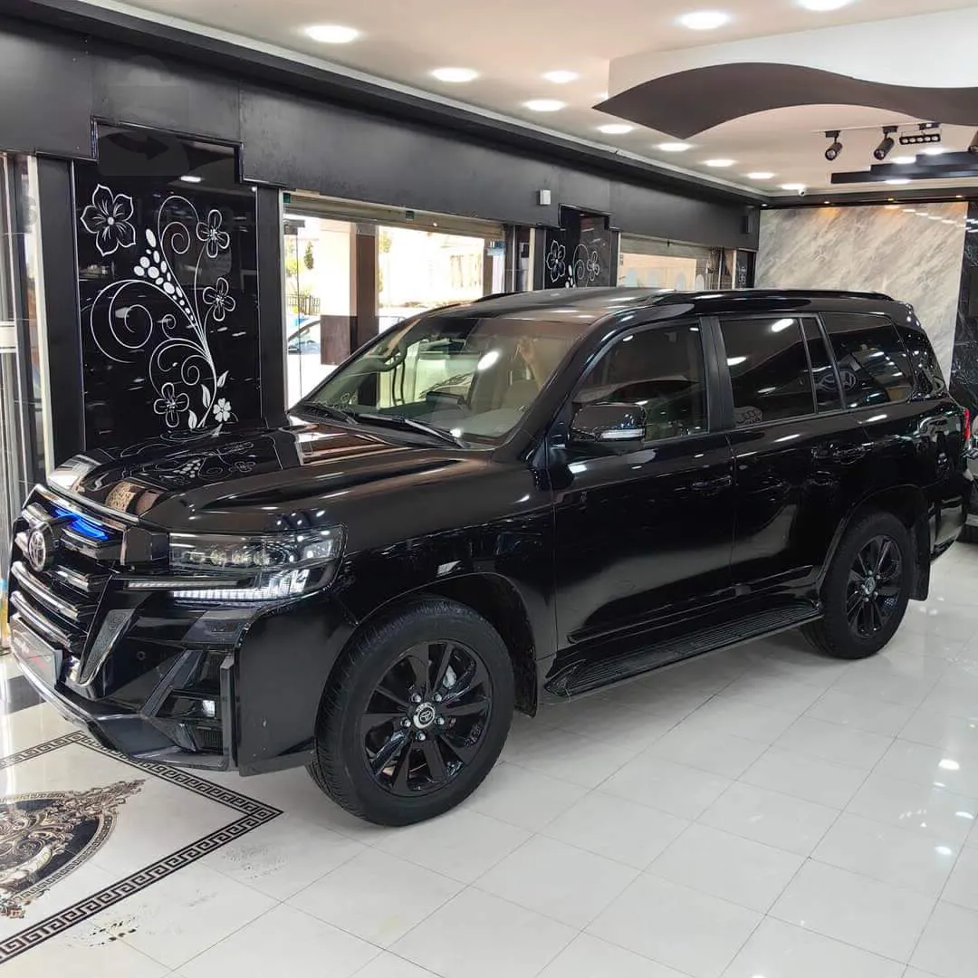 TOYOTA LAND CRUISER