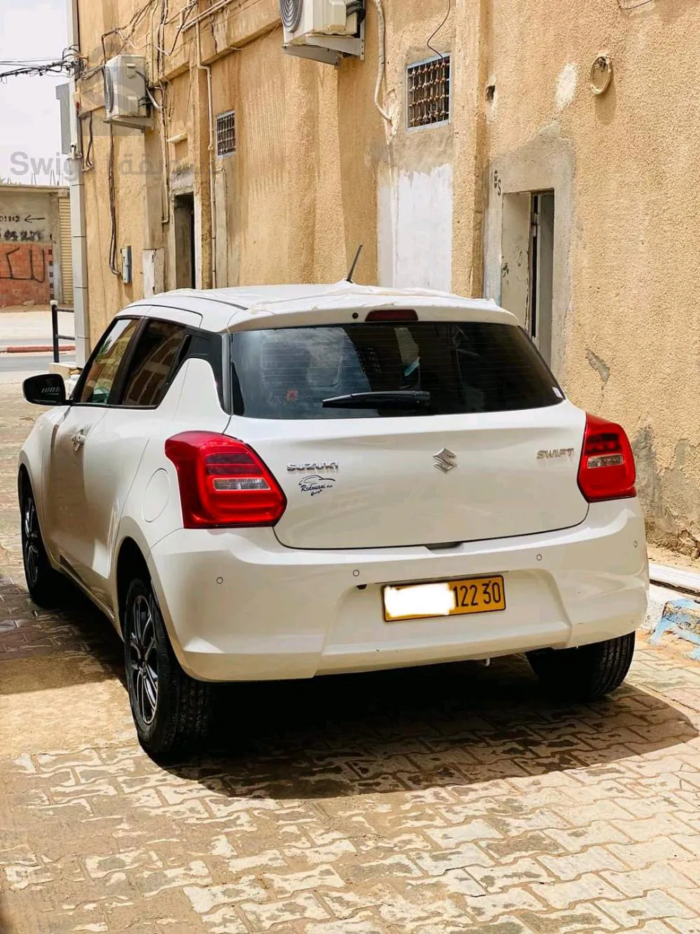 SUZUKI SWIFT  2022 - 9000 km