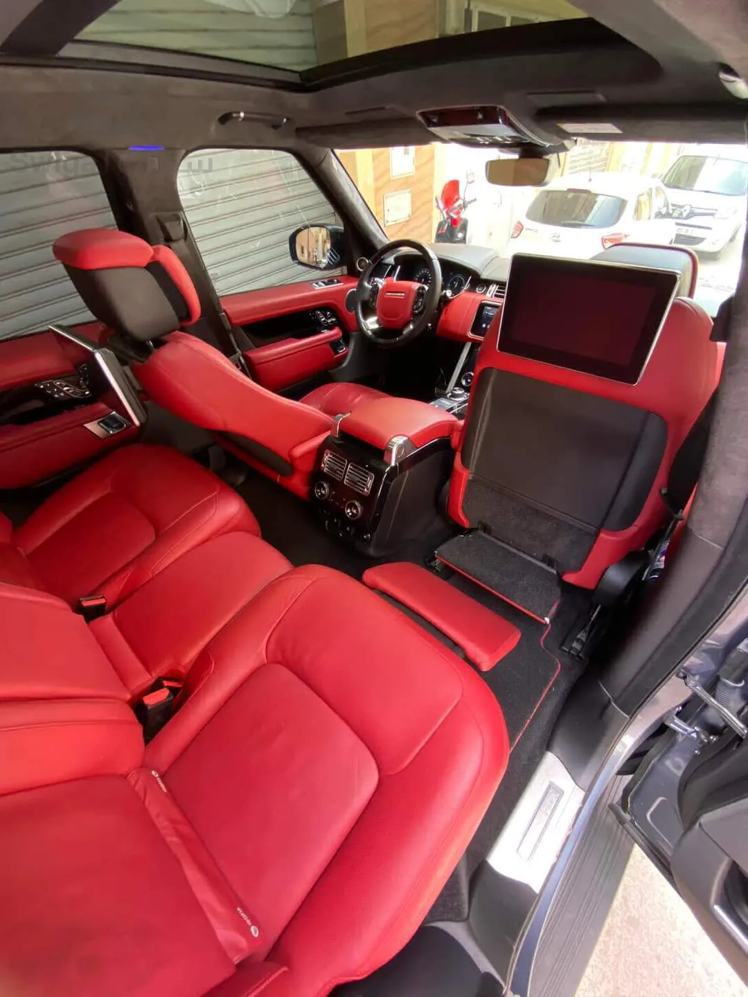 Range Rover Vogue p400