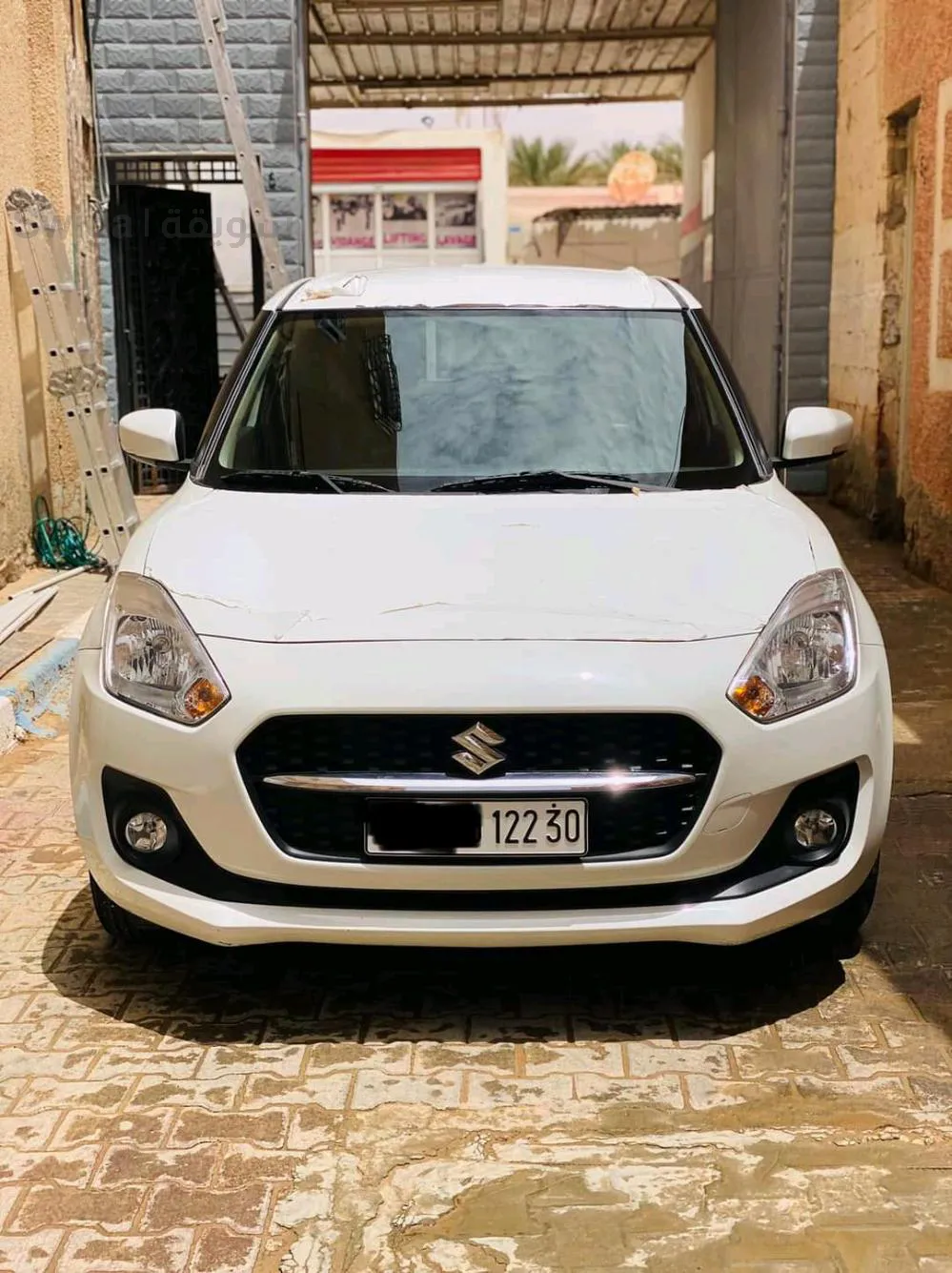 SUZUKI SWIFT  2022 - 9000 km