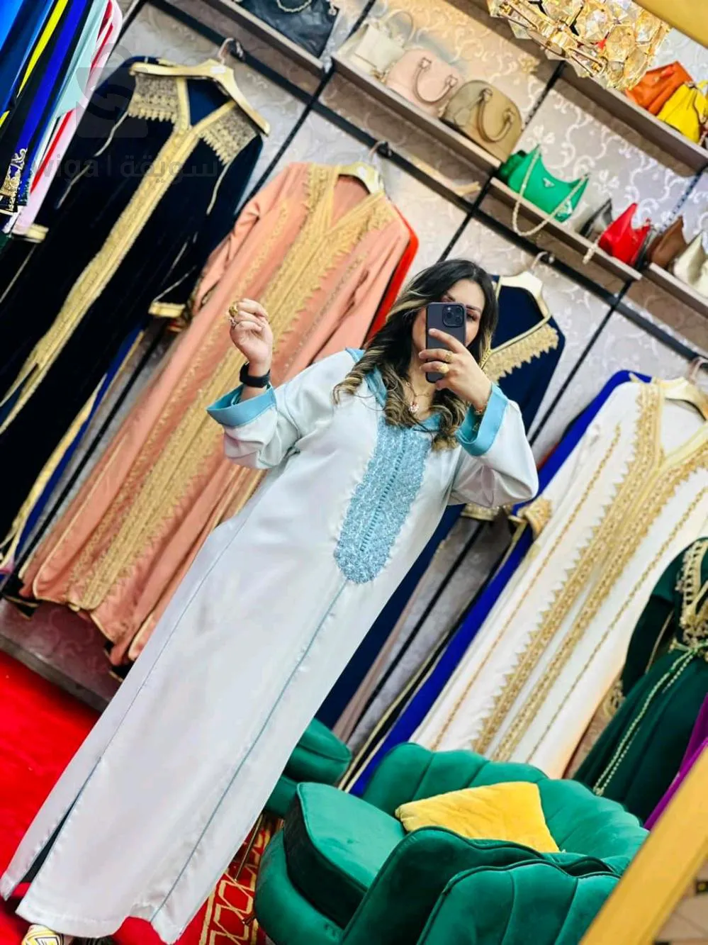 Jellaba with a light drawing