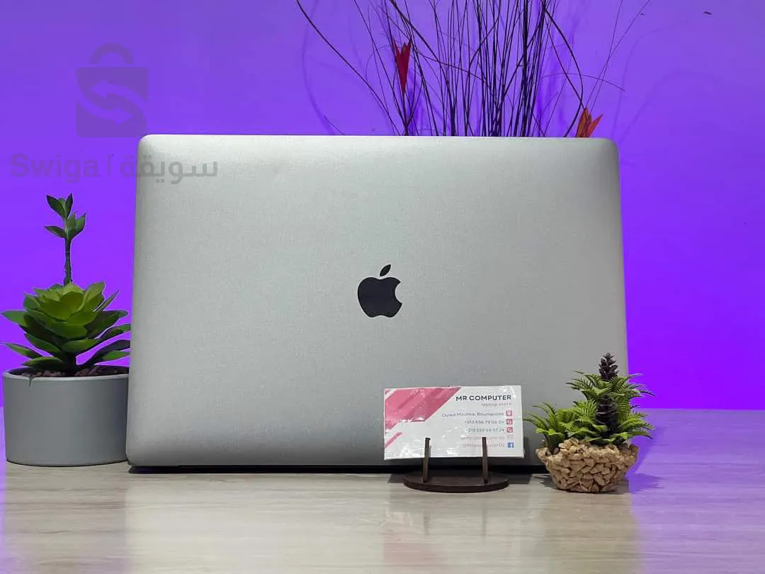MACBOOK  PRO 2018 1