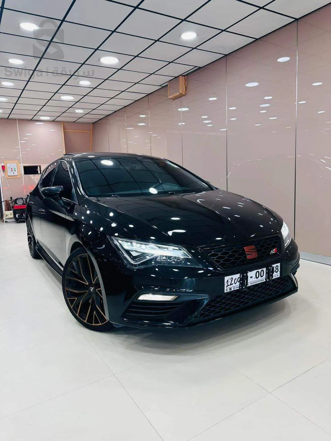 SEAT         LEON     CUPRA