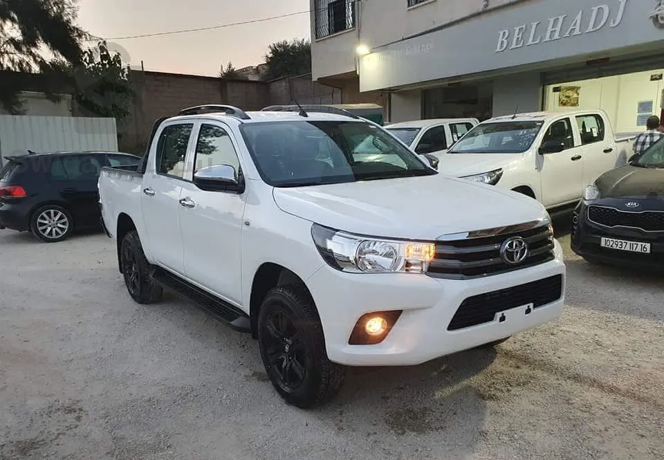 TOYOTA DOUBEL CABINE