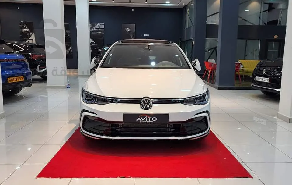 Volkswagen GOLF 2023 R Line... 2000 km