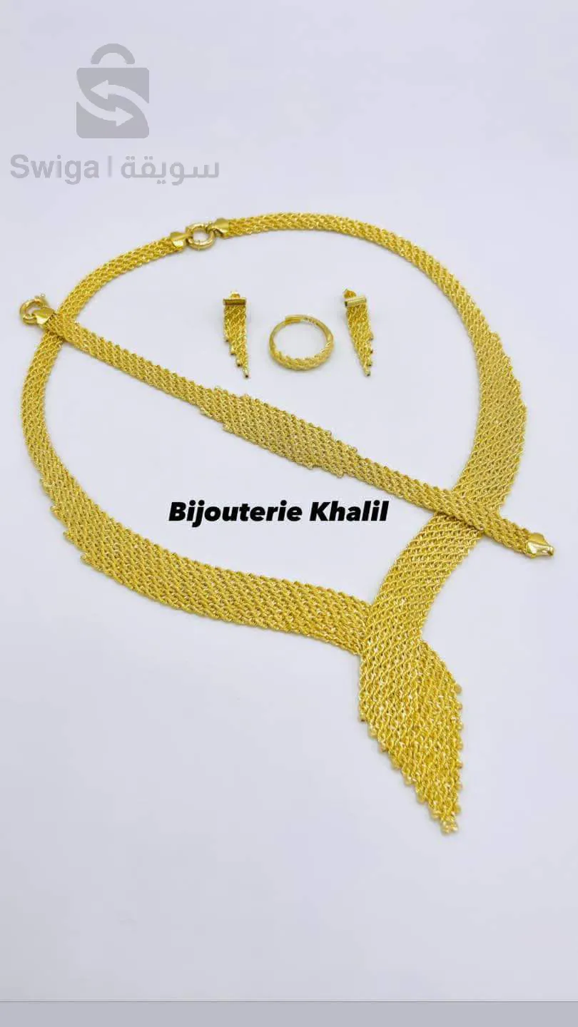 طاقم إيطالي