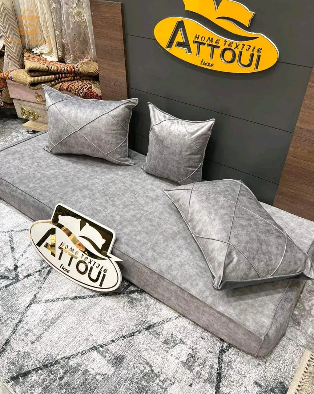 غطاء مطرح