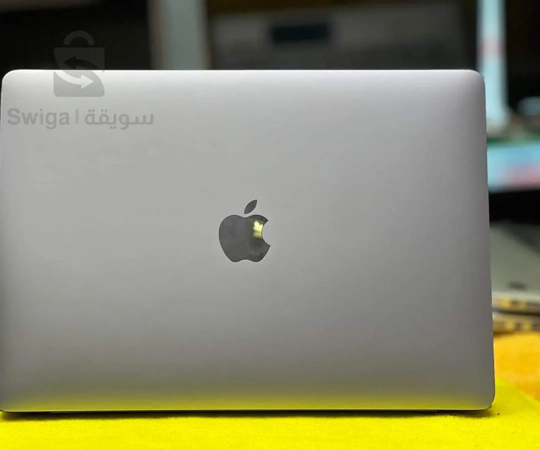 MACBOOK PRO M1