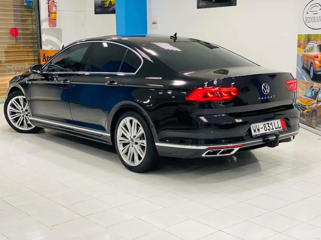 volkswagen__passat_rline  2.0L TDI 200 Ch