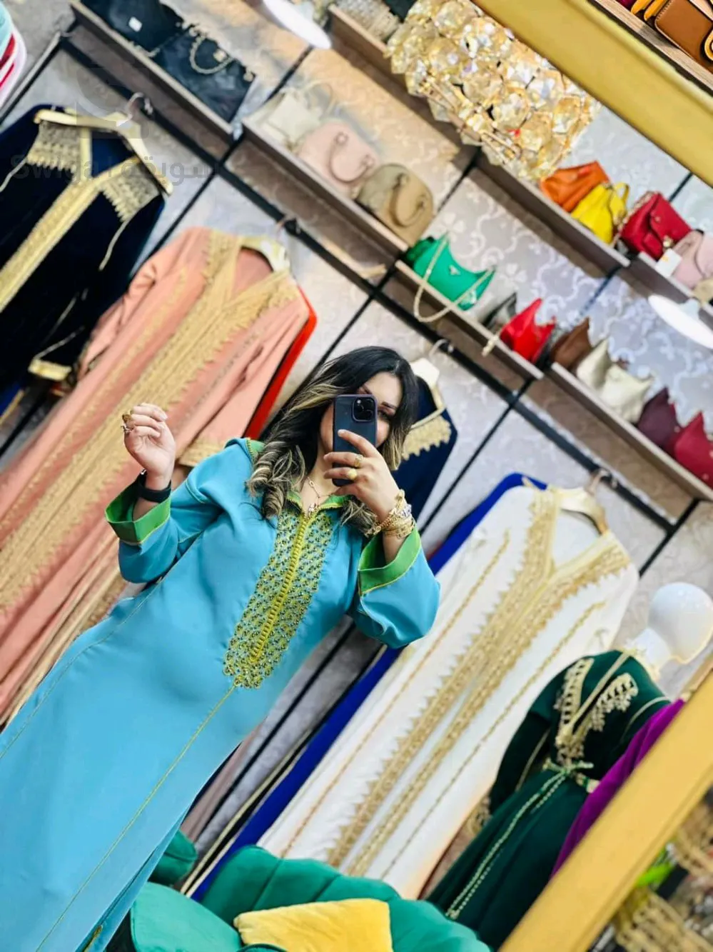 جلابة برسمة خفيفة