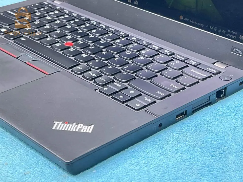 ThinkPad X250