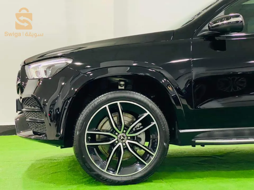 MercedesBenz_GLE300d