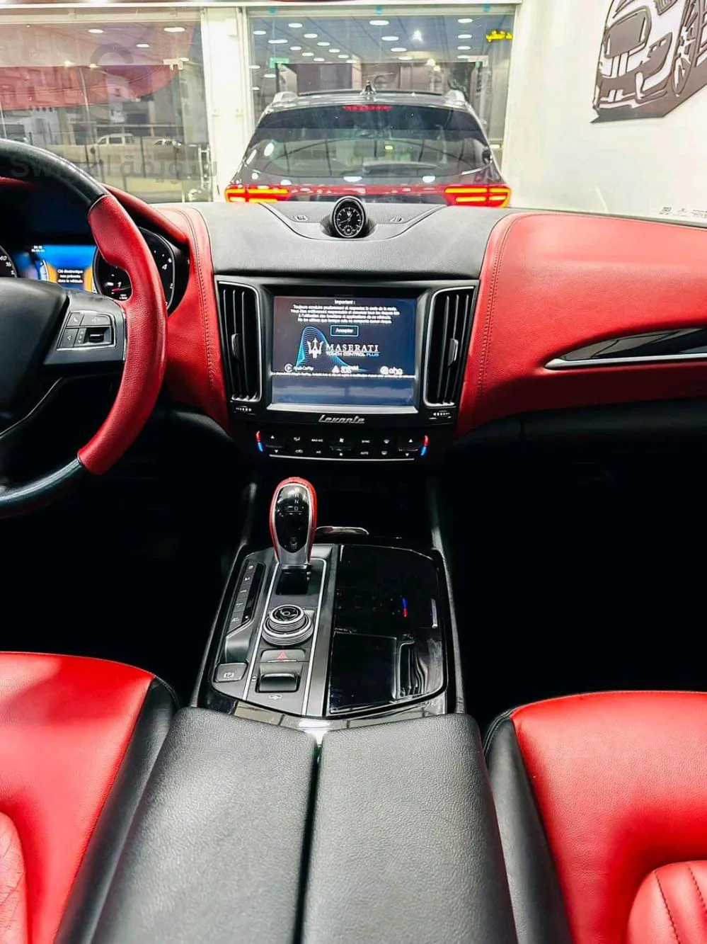 MAZERATI          LEVANTE