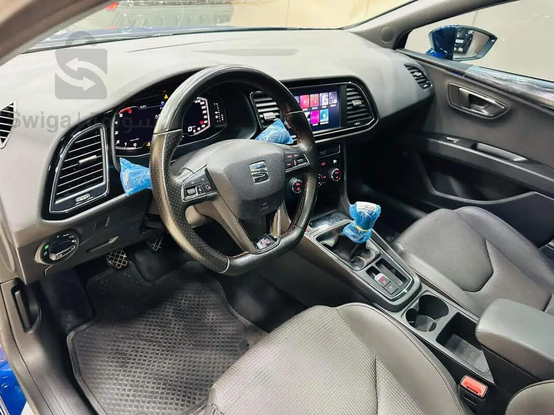 SEAT      LEON   F R