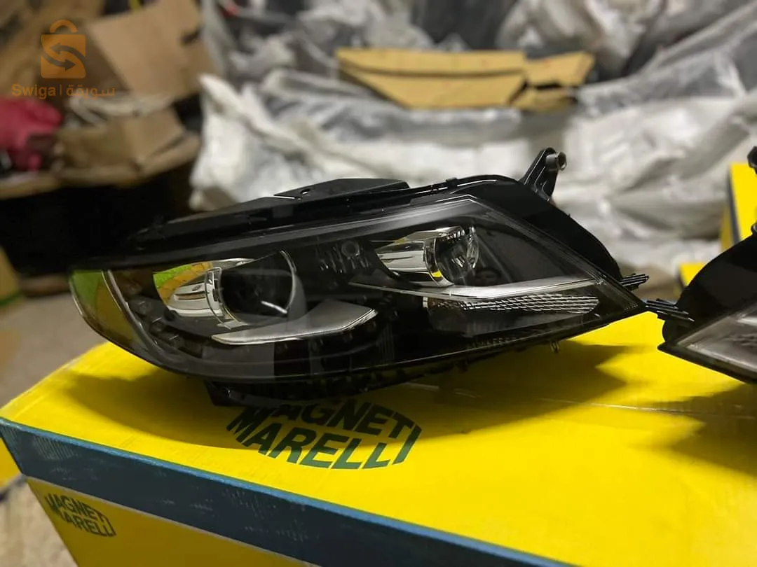 المصباح الأمامي باسات سي سي 2012_2017