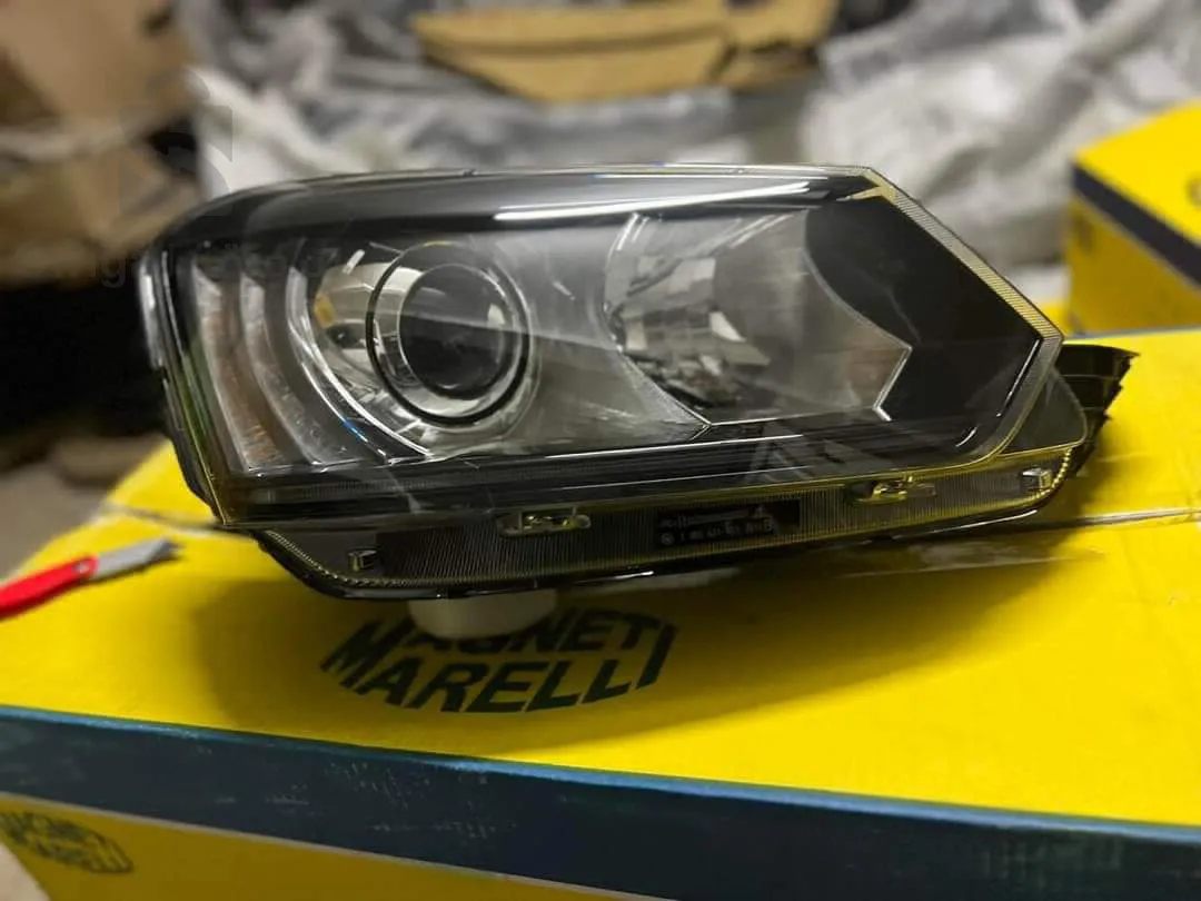 2014_2017 yeti headlight