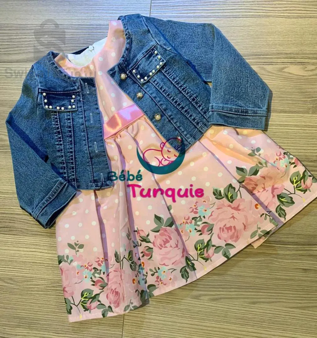 ملابس أطفال