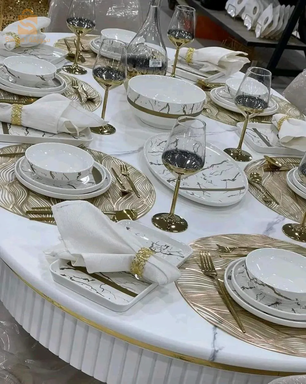 طقم طاولة