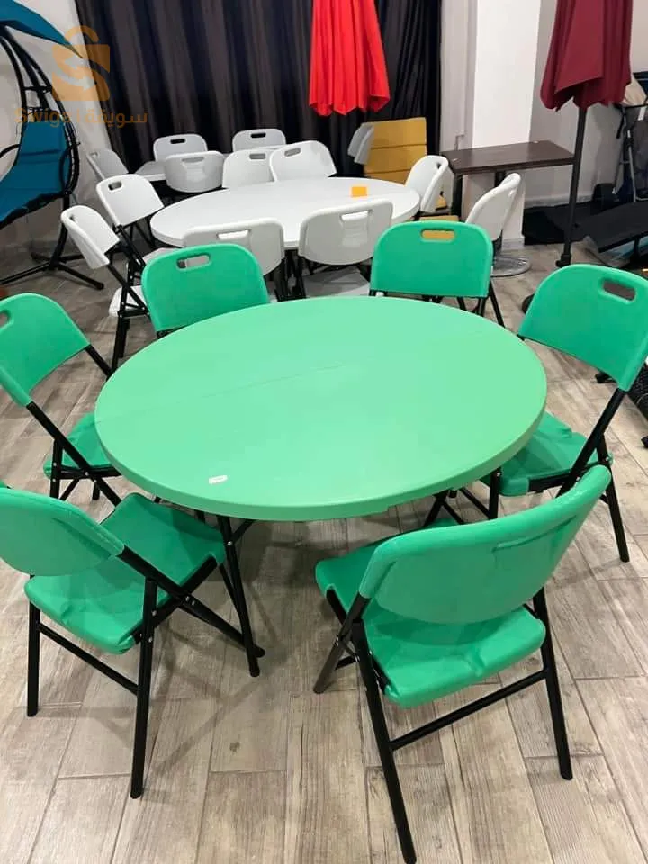 طاولات أكل