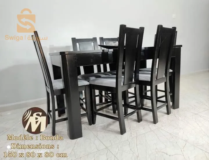 طاولة الطعام