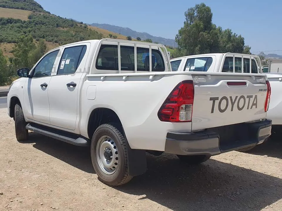 TOYOTA DOUBEL CABINE