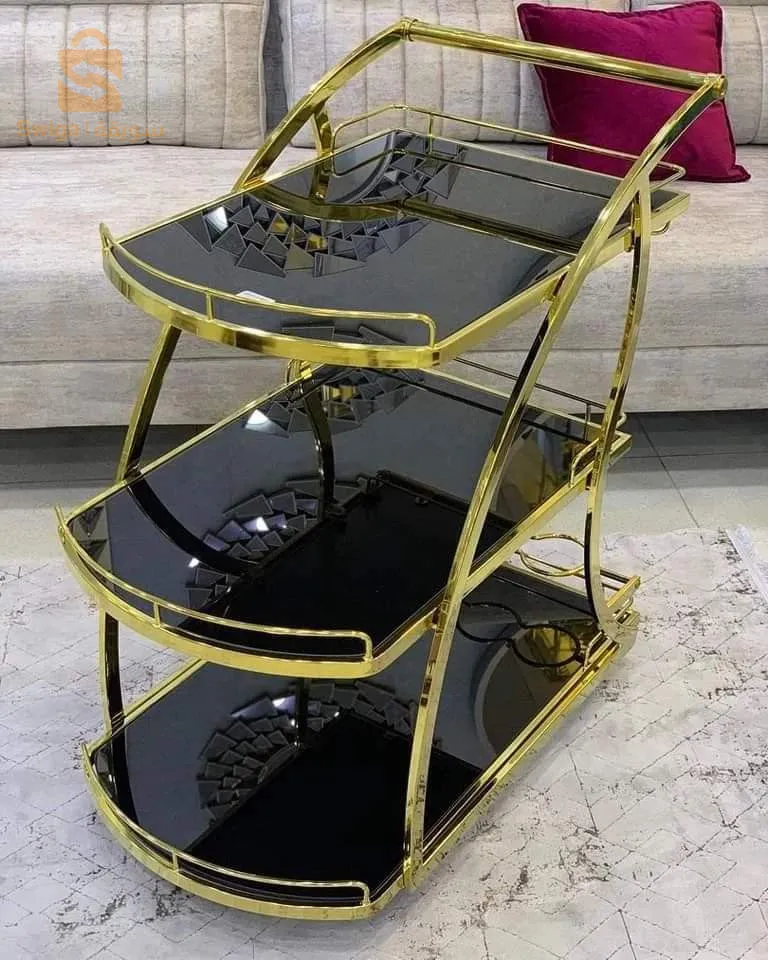 Chariot 3 étages disponible