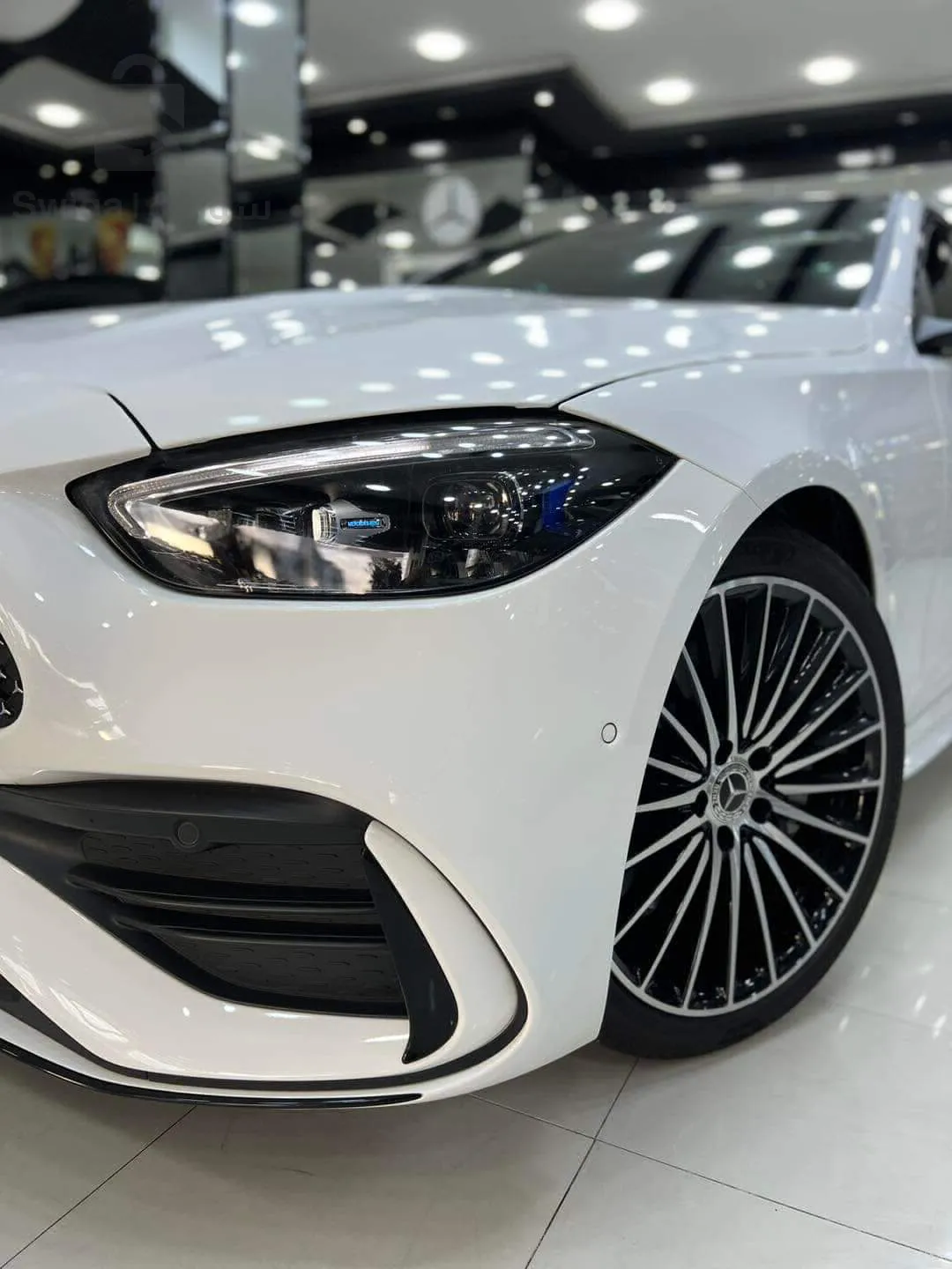 Mercedes.          C220