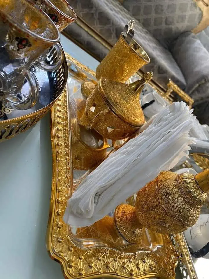 طقم الاواني