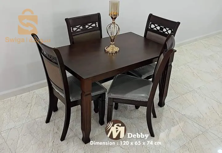 طاولة الطعام